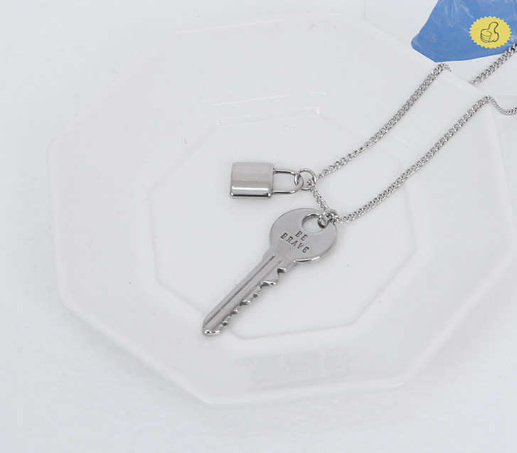 キーチェーンロングネックレス