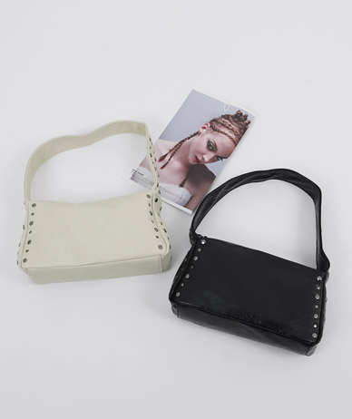 レガンスタッドショルダーバッグ