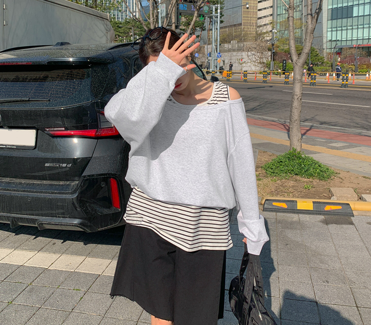 モーリン ダンガラ 袖なし レイヤード オフショルダー トレーナー