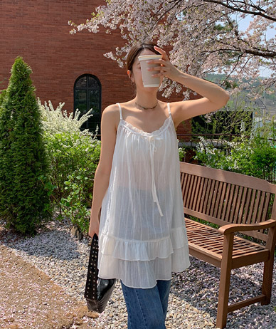 キキレース フリルカンカン 袖なしミニワンピース