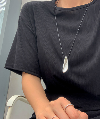 ビローネックレス