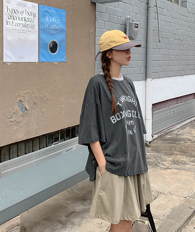 ボクシングレタリングピグメント配色半そでTシャツ