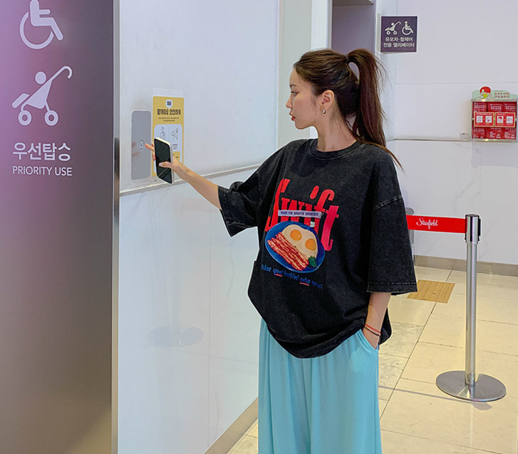 [男女共用]フライナ塩ピグメント半そでロングTシャツ