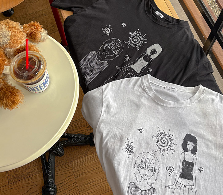 ガールズ描き下ろしオーバーフィット半そでTシャツ